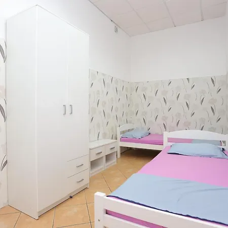 Apartment By The Sea Dugi Rat, Omis - 15516 *