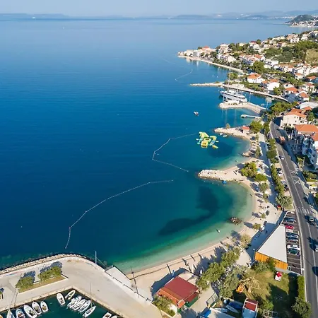 Apartment By The Sea Dugi Rat, Omis - 15516 *